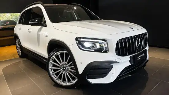 MERCEDES-BENZ-GLB 35 AMG-2022