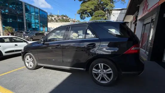 MERCEDES-BENZ-ML 350-3.0 BLUETEC V6 DIESEL 4P AUTOMÁTICO MERCEDES-BENZ-ML 350-2015
