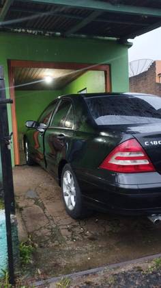 MERCEDES-BENZ C 180 K 1.8 CLASSIC KOMPRESSOR 16V 143 CV GASOLINA 4P AUTOMÁTICO