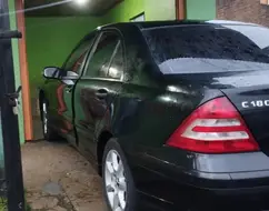 MERCEDES-BENZ C 180 K 1.8 CLASSIC KOMPRESSOR 16V 143 CV GASOLINA 4P AUTOMÁTICO MERCEDES-BENZ C 180 K 1.8 CLASSIC KOMPRESSOR 16V 143 CV GASOLINA 4P AUTOMÁTICO