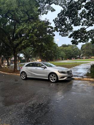MERCEDES-BENZ CLASSE A 1.6 200 TURBO URBAN GASOLINA 4P AUTOMATIZADO