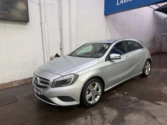 MERCEDES-BENZ-CLASSE A-1.6 200 TURBO URBAN GASOLINA 4P AUTOMATIZADO MERCEDES-BENZ-CLASSE A-2014