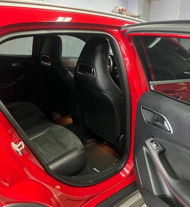 MERCEDES-BENZ-GLA 250-2016