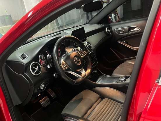 MERCEDES-BENZ-GLA 250-2.0 16V TURBO GASOLINA SPORT 4P AUTOMÁTICO MERCEDES-BENZ-GLA 250-2016