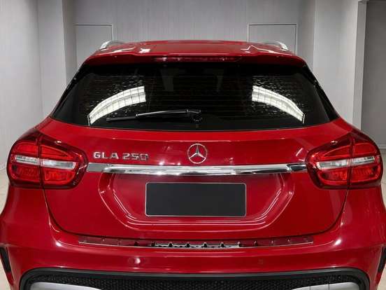 MERCEDES-BENZ-GLA 250-2.0 16V TURBO GASOLINA SPORT 4P AUTOMÁTICO MERCEDES-BENZ-GLA 250-2016