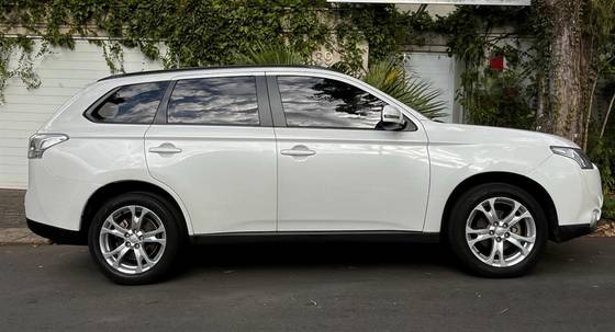 MITSUBISHI OUTLANDER 2.0 16V GASOLINA 4P AUTOMÁTICO
