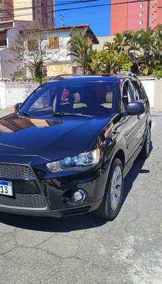 MITSUBISHI-OUTLANDER-2009