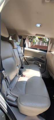 MITSUBISHI-OUTLANDER-2009