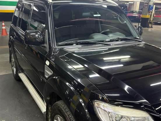 MITSUBISHI-PAJERO TR4-2.0 4X2 16V 140CV FLEX 4P AUTOMÁTICO MITSUBISHI-PAJERO TR4-2013
