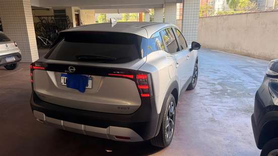NISSAN-KICKS-2025