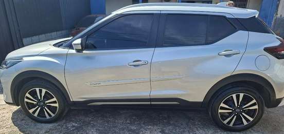 NISSAN-KICKS-2023
