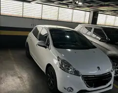 PEUGEOT 208 1.5 ALLURE 8V FLEX 4P MANUAL PEUGEOT 208 1.5 ALLURE 8V FLEX 4P MANUAL