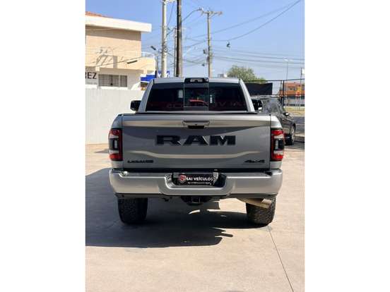 RAM-3500-6.7 I6 TURBO DIESEL LARAMIE NIGHT EDITION CD 4X4 AUTOMÁTICO RAM-3500-2022