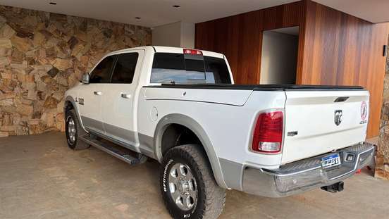 RAM-2500-6.7 LARAMIE 4X4 CD I6 TURBO DIESEL 4P AUTOMÁTICO RAM-2500-2016