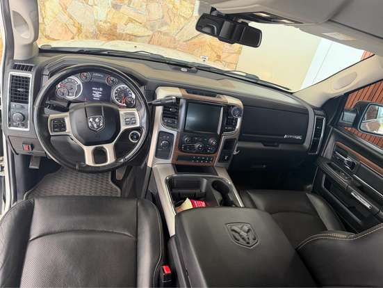 RAM-2500-6.7 LARAMIE 4X4 CD I6 TURBO DIESEL 4P AUTOMÁTICO RAM-2500-2016