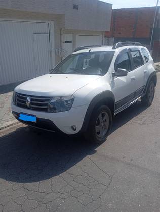 RENAULT DUSTER 2.0 DYNAMIQUE 4X2 16V FLEX 4P AUTOMÁTICO