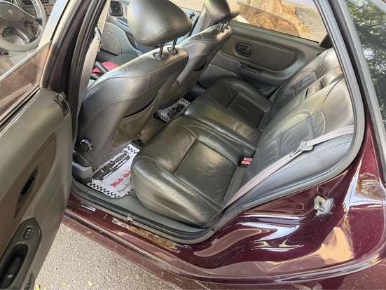 RENAULT-LAGUNA-2.0 RXE 8V GASOLINA 4P MANUAL RENAULT-LAGUNA-1995