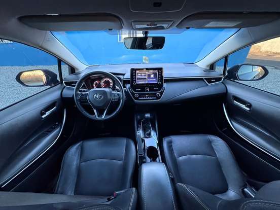 TOYOTA-COROLLA-2021