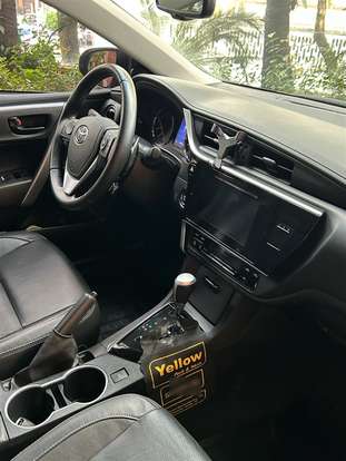 TOYOTA-COROLLA-2018