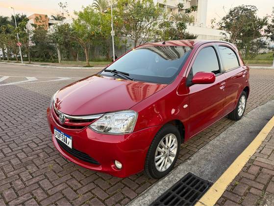 TOYOTA ETIOS 1.5 XLS 16V FLEX 4P MANUAL