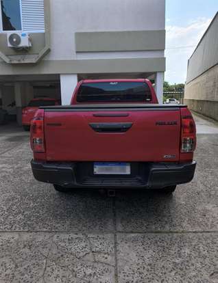 TOYOTA-HILUX-2016