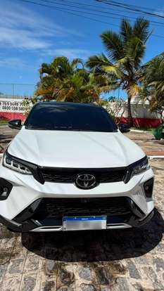 TOYOTA-HILUX SW4-2023