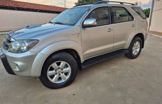 TOYOTA-HILUX SW4-2008