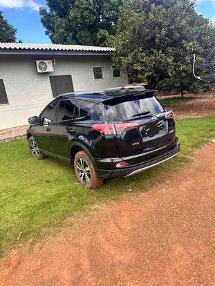 TOYOTA-RAV4-2018