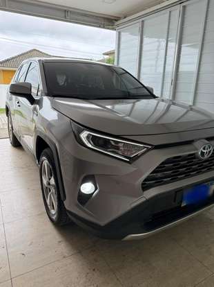 TOYOTA-RAV4-2019