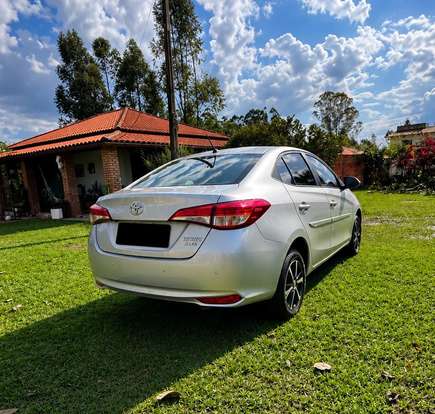 TOYOTA-YARIS-2020