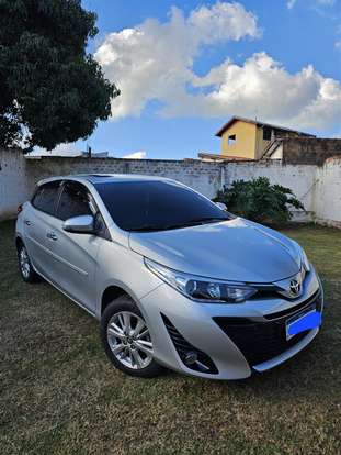 TOYOTA-YARIS-2019