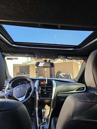TOYOTA-YARIS-2019