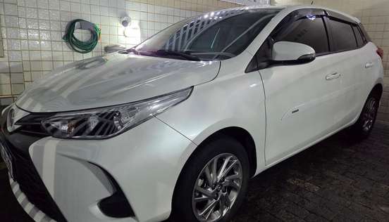 TOYOTA-YARIS-2024