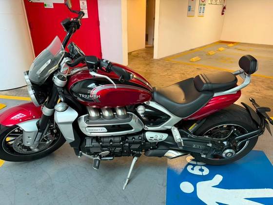 TRIUMPH ROCKET III GT 