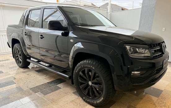 VOLKSWAGEN-AMAROK-2021
