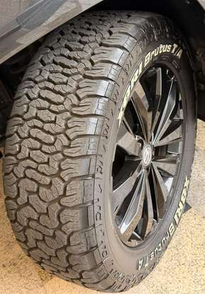 VOLKSWAGEN-AMAROK-2021