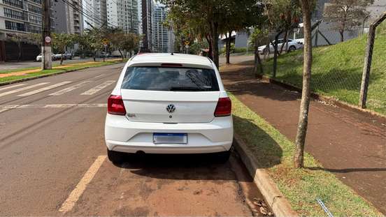 VOLKSWAGEN-GOL-2021