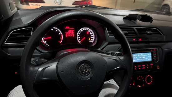 VOLKSWAGEN-GOL-2021