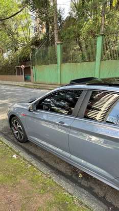 VOLKSWAGEN-JETTA-2024