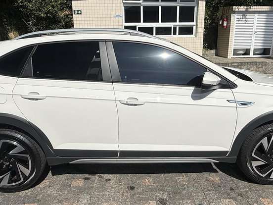 VOLKSWAGEN-NIVUS-1.0 200 TSI TOTAL FLEX HIGHLINE AUTOMÁTICO VOLKSWAGEN-NIVUS-2025