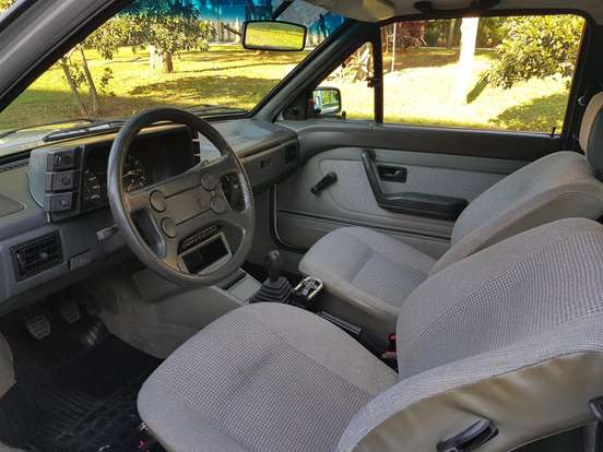 VOLKSWAGEN-PARATI-1990