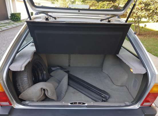 VOLKSWAGEN-PARATI-1990