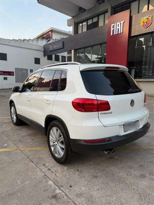 VOLKSWAGEN-TIGUAN-2015