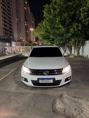 VOLKSWAGEN-TIGUAN-2015