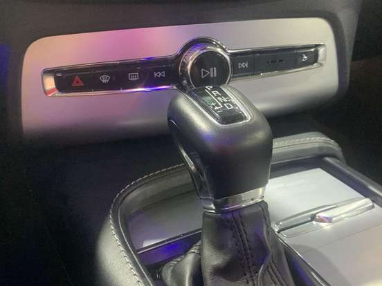 VOLVO-XC90-2.0 T6 GASOLINA MOMENTUM AWD GEARTRONIC VOLVO-XC90-2018