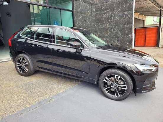 VOLVO-XC60-2.0 T5 GASOLINA MOMENTUM AWD GEARTRONIC VOLVO-XC60-2020