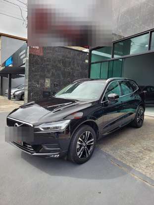 VOLVO-XC60-2020