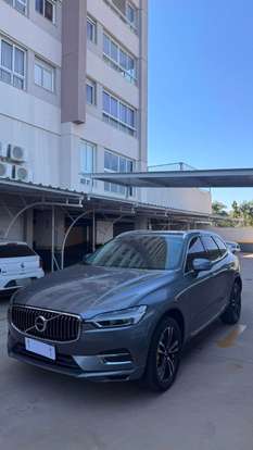 VOLVO-XC60-2020
