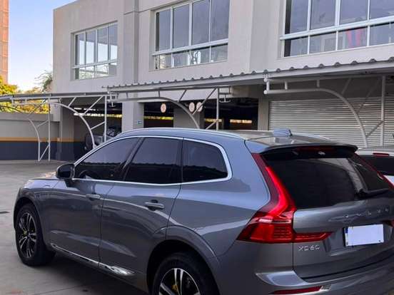 VOLVO-XC60-2.0 T8 HYBRID MOMENTUM AWD GEARTRONIC VOLVO-XC60-2020