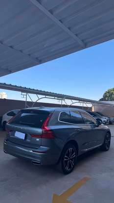 VOLVO-XC60-2020